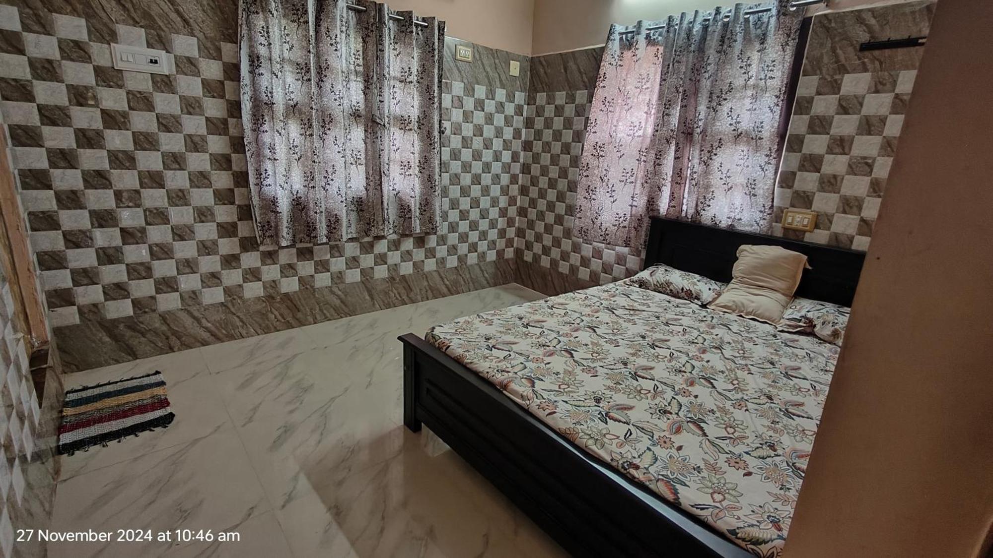 Selvams Home Stay Tiruchchendūr Exteriör bild