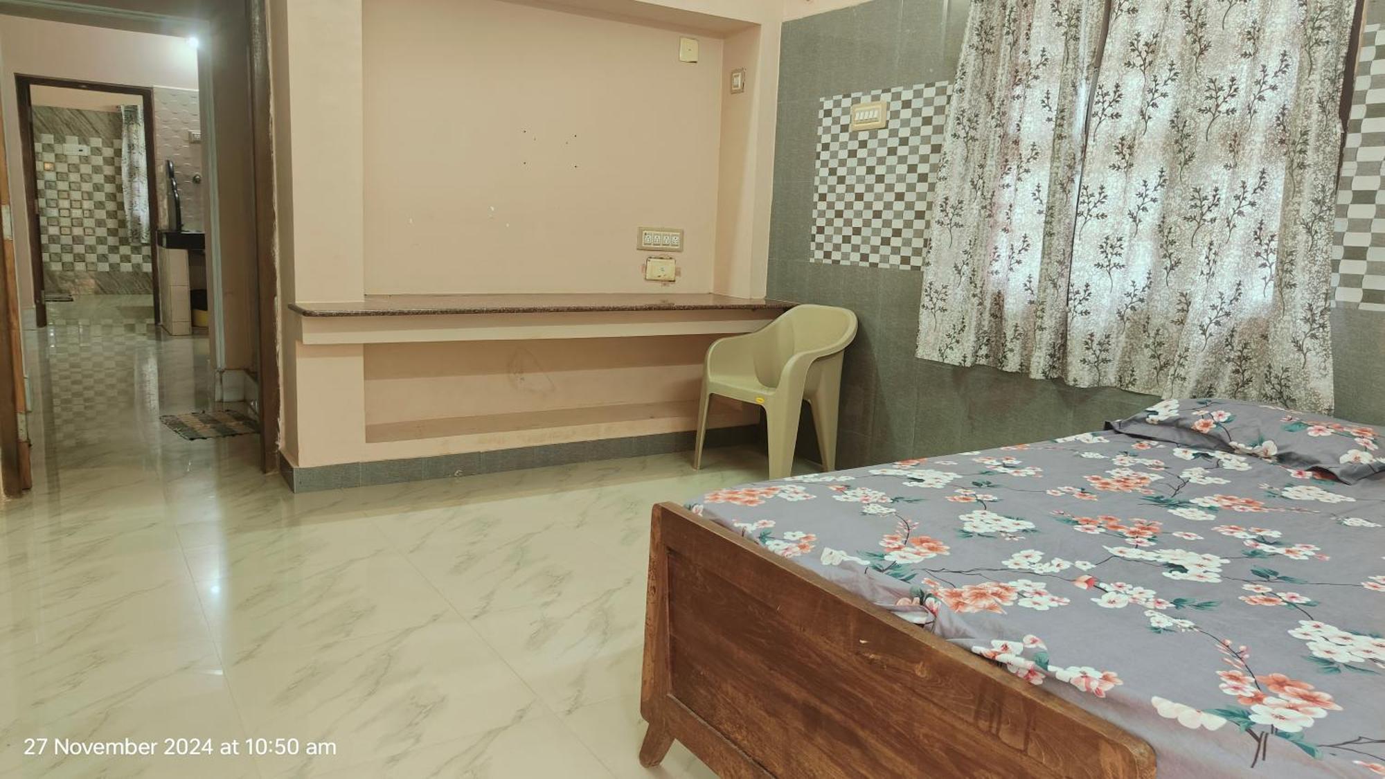 Selvams Home Stay Tiruchchendūr Exteriör bild